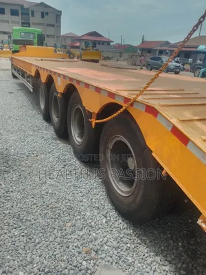Brand New 4axle and 3 Axle Lowbed Trailer for Sale 70, Tons