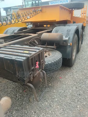 Brand New 4axle and 3 Axle Lowbed Trailer for Sale 70, Tons