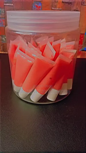 Fast Wipe Pink Lips Gloss
