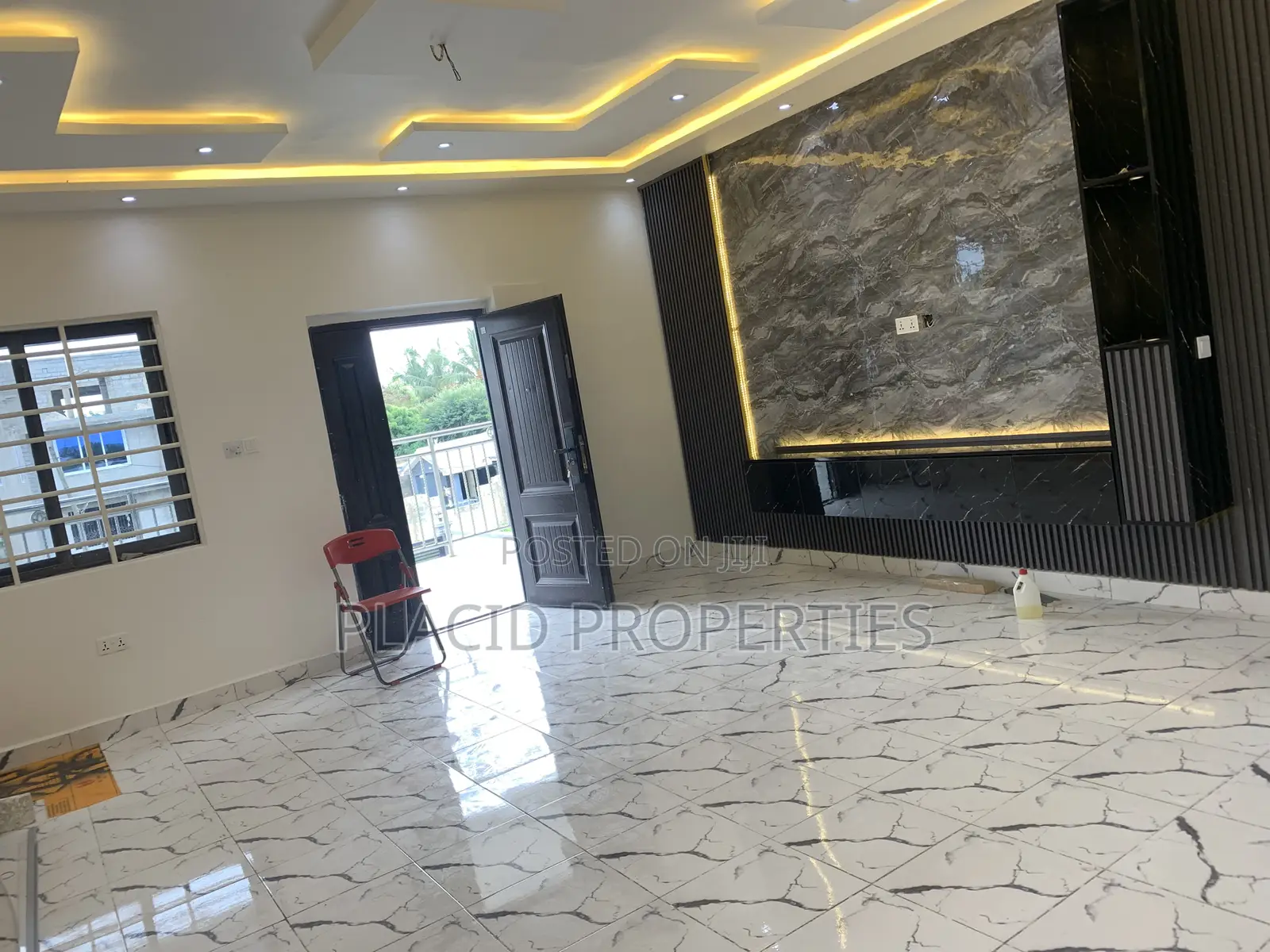 3bdrm Apartment in Haatso,Accra for rent