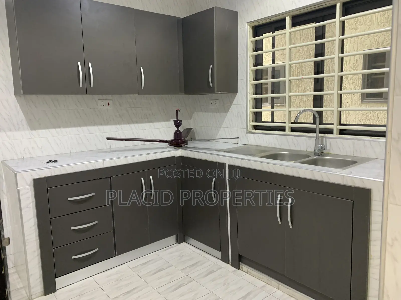 3bdrm Apartment in Haatso,Accra for rent