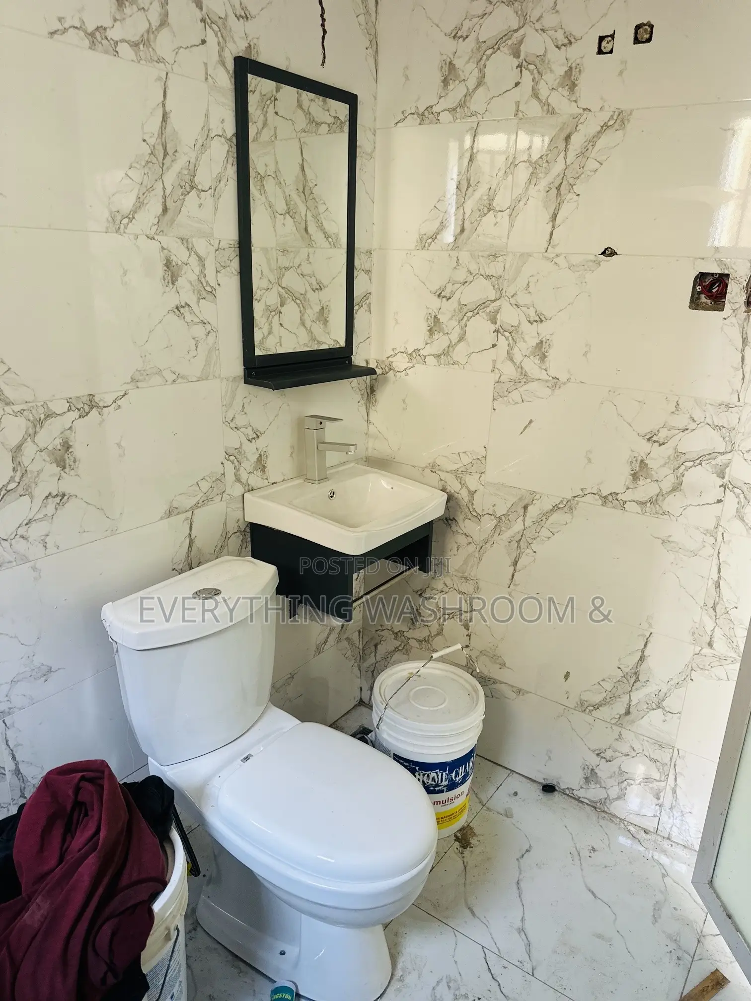 Water Closet and Cabinet Wash Hand Basin With Mirror Complete Set