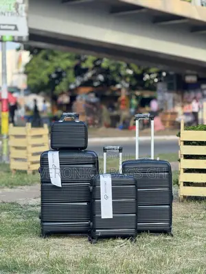 13 ,20 ,24 ,28 Inch Suitcase Set of 3/4 Pieces Large