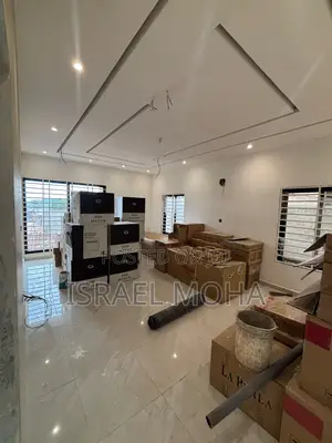 4bdrm Duplex in Lakeside Community 8, Ashaley Botwe for Sale