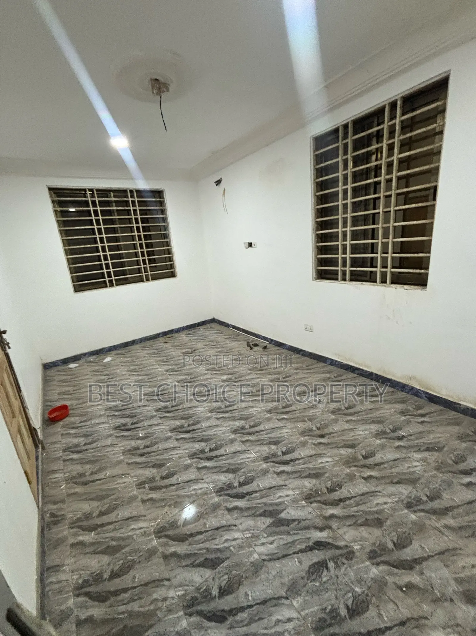 2bdrm Apartment in Lakeside for rent