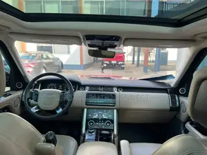 Land Rover Range Rover Vogue 2018 Red