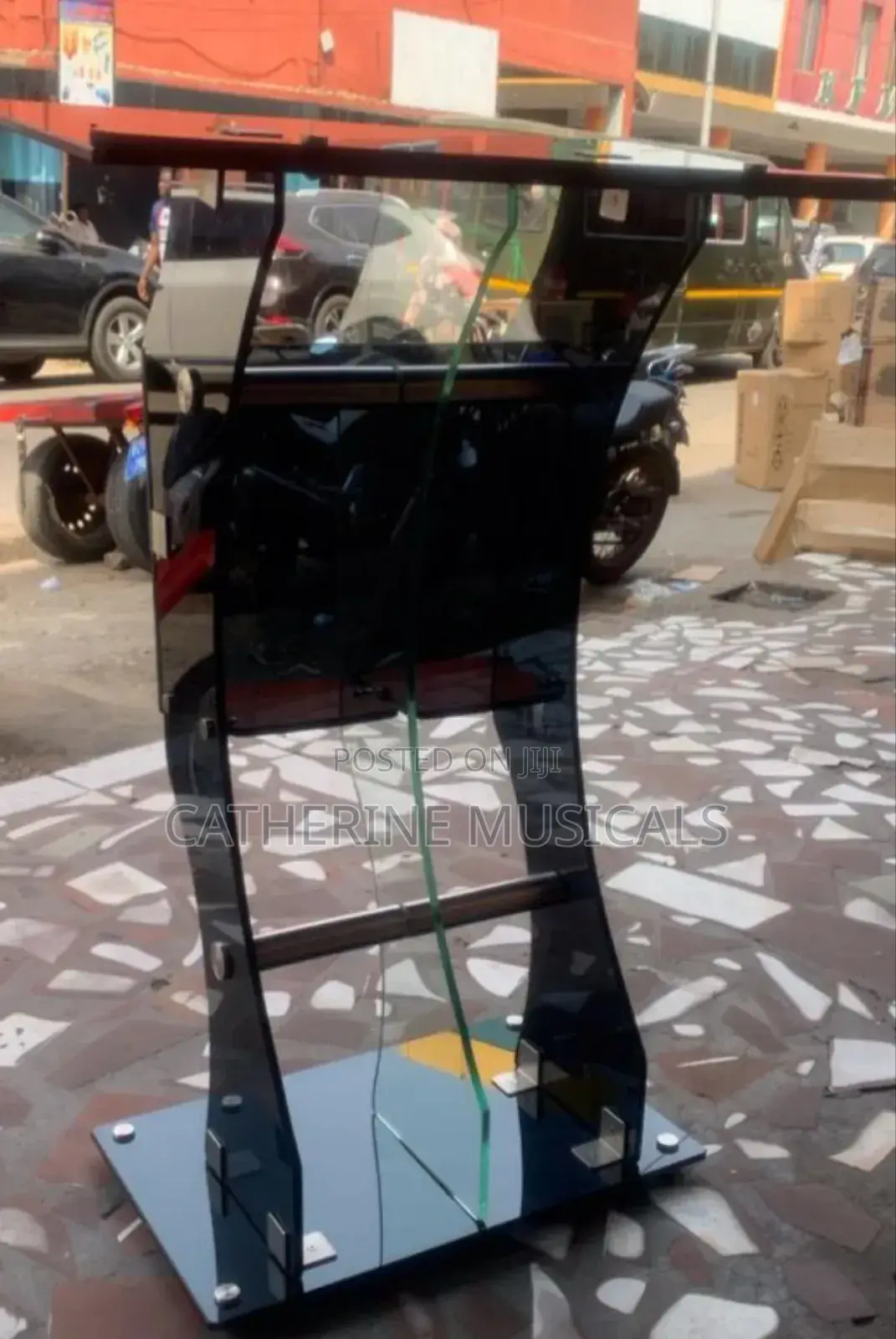 Classic Glass Pulpit