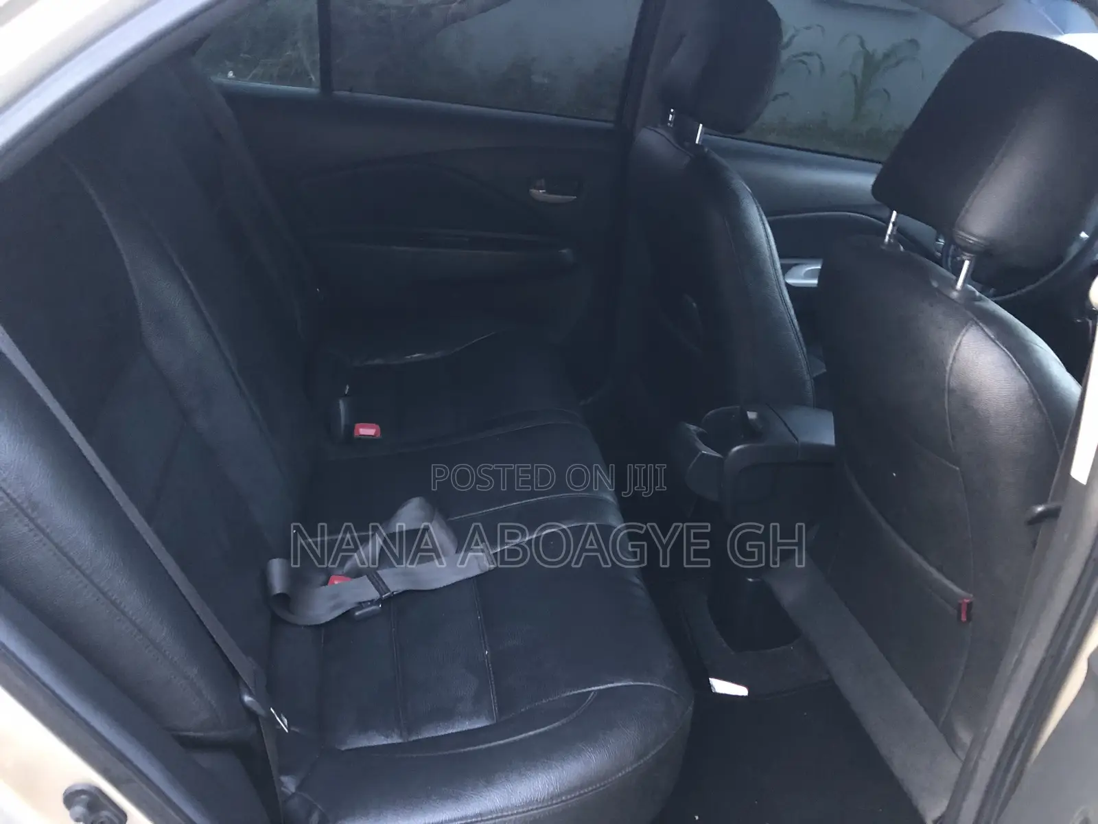 Toyota Belta 2011 Gold