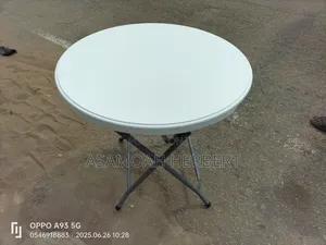 4 Seater Round Table