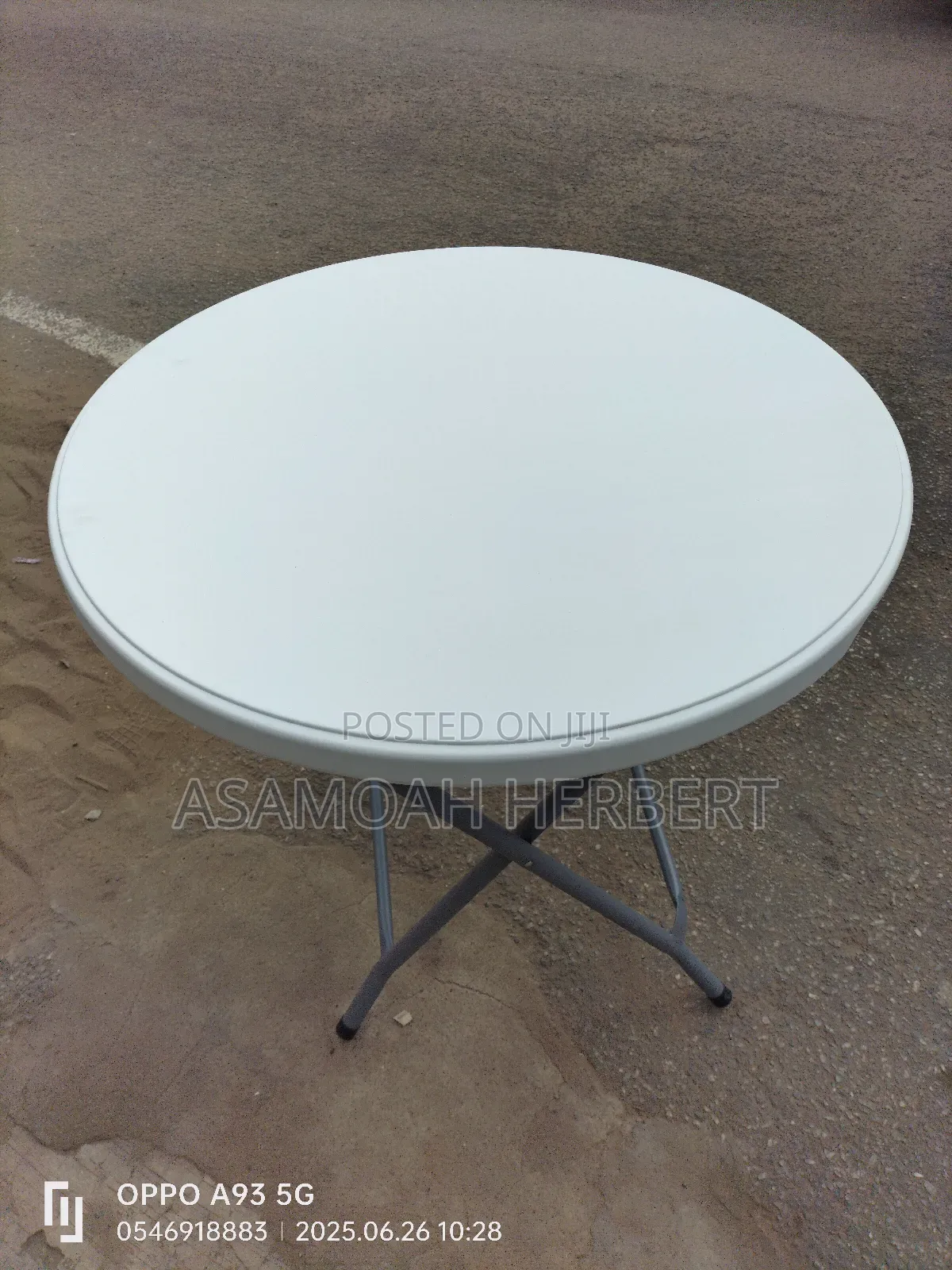4 Seater Round Table
