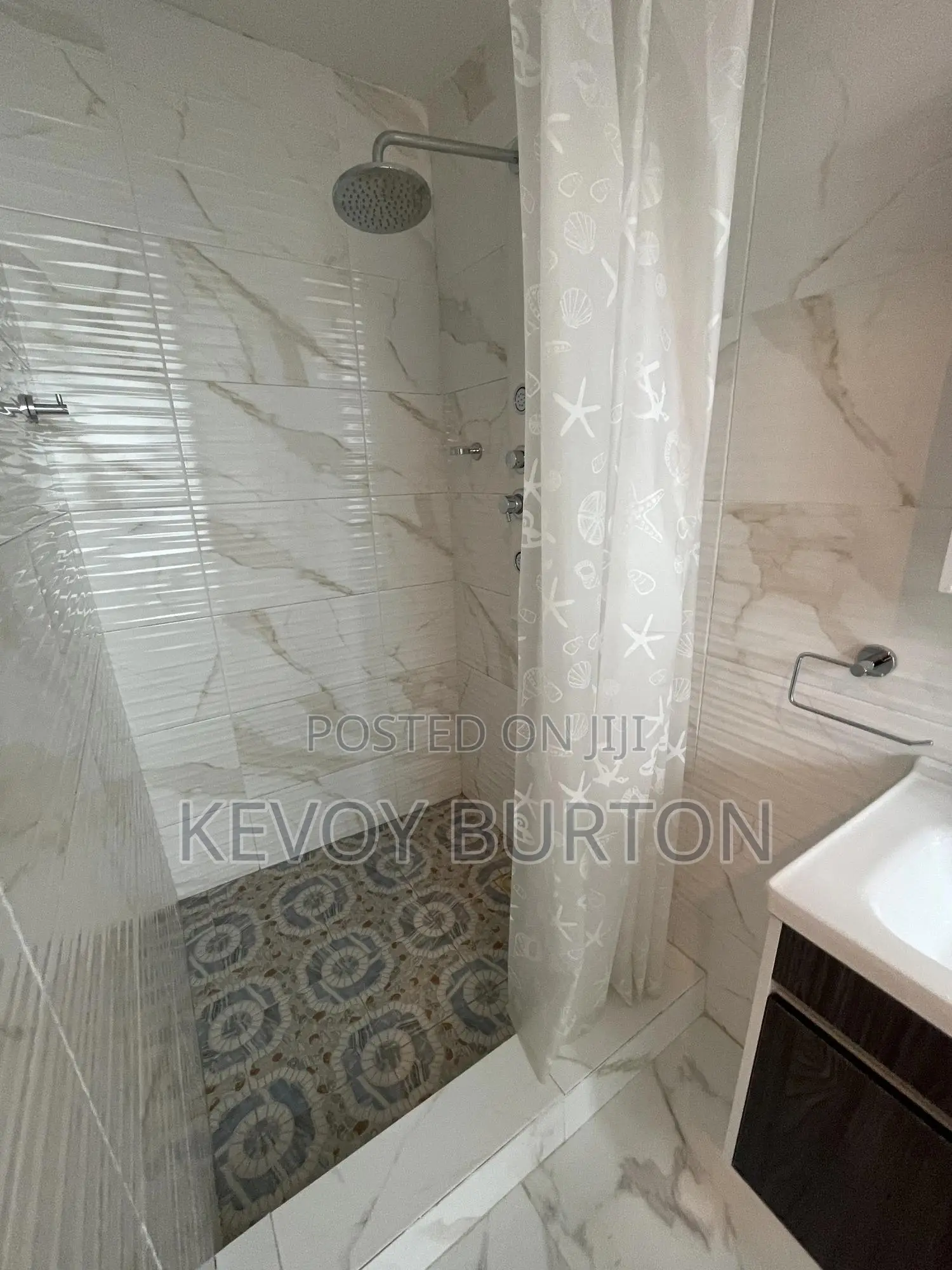 Furnished 2bdrm Condo in Icon Villas, School Junction for rent
