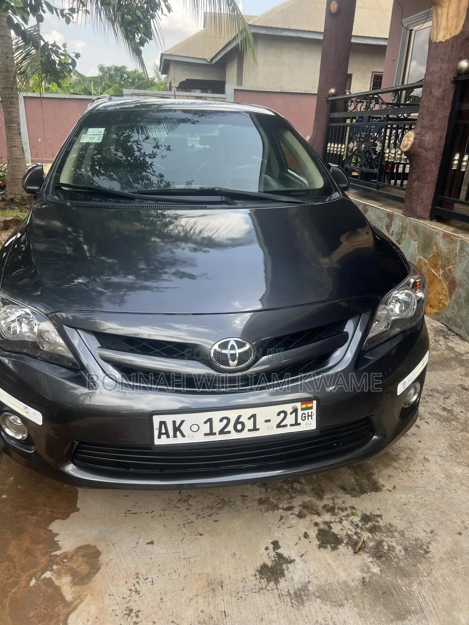 Toyota Corolla LE 4dr Sedan (1.8L 4cyl 4A) 2012 Gray