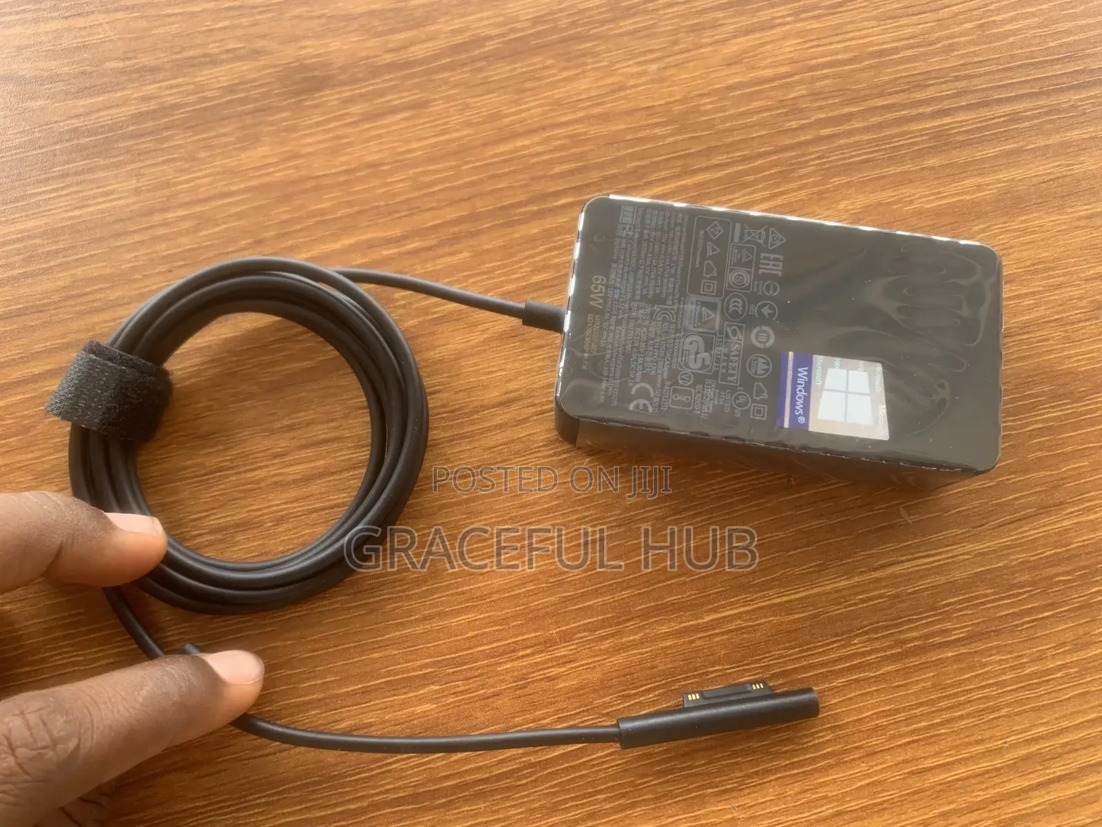 Surface Knife Charger