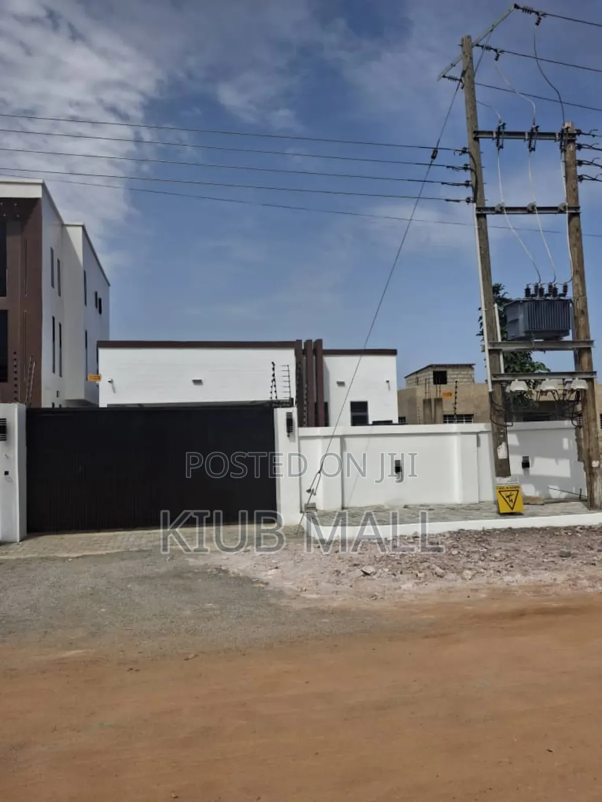 4bdrm House in Nmai-Dzorn for sale