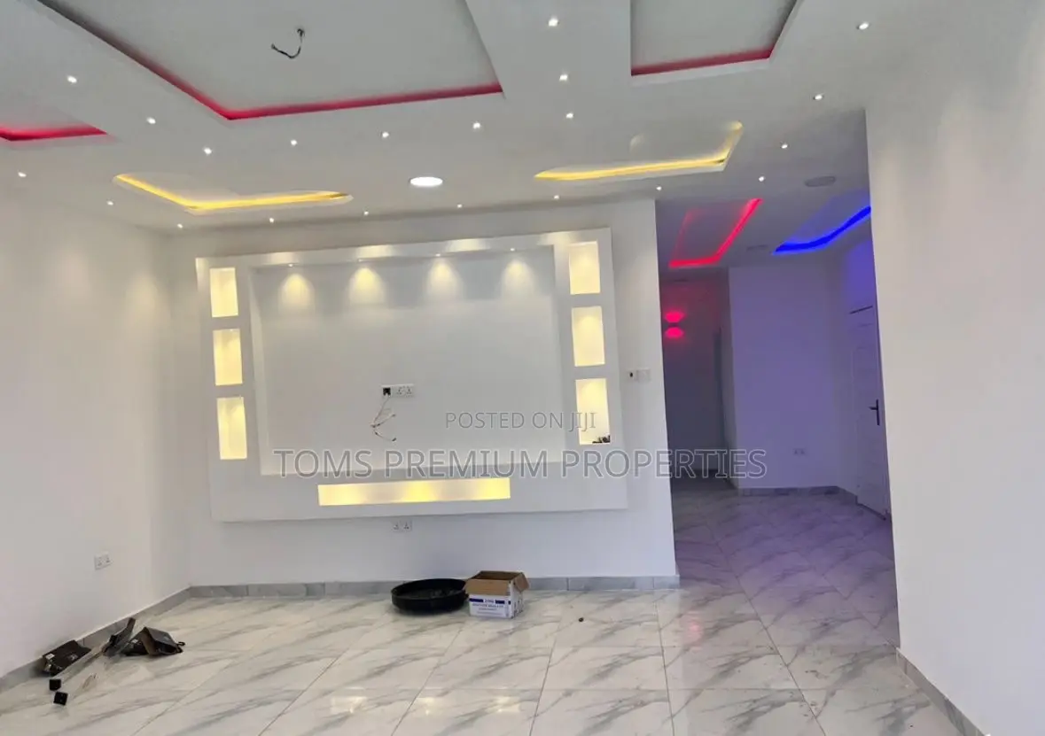 3bdrm Block of Flats in East Legon Hills, Ashaley Botwe for sale