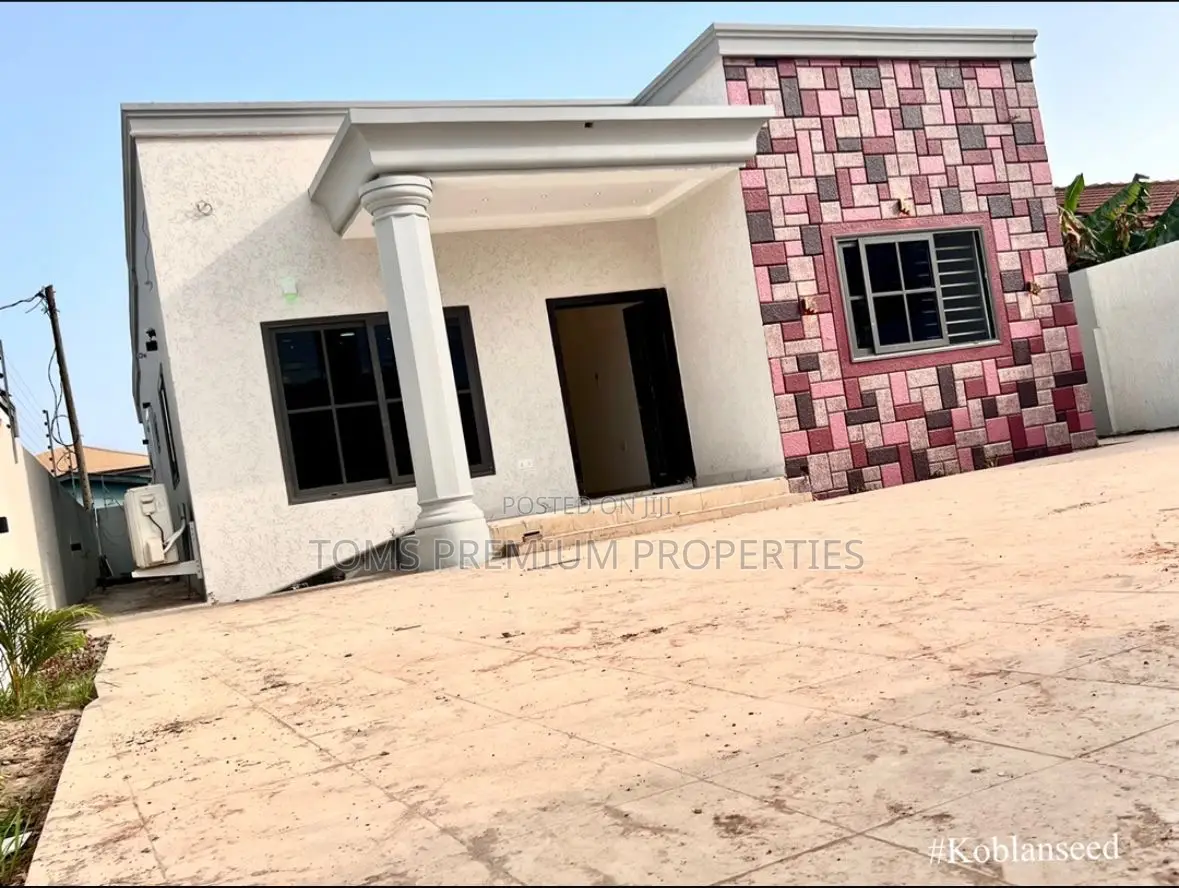 3bdrm Block of Flats in East Legon Hills, Ashaley Botwe for sale