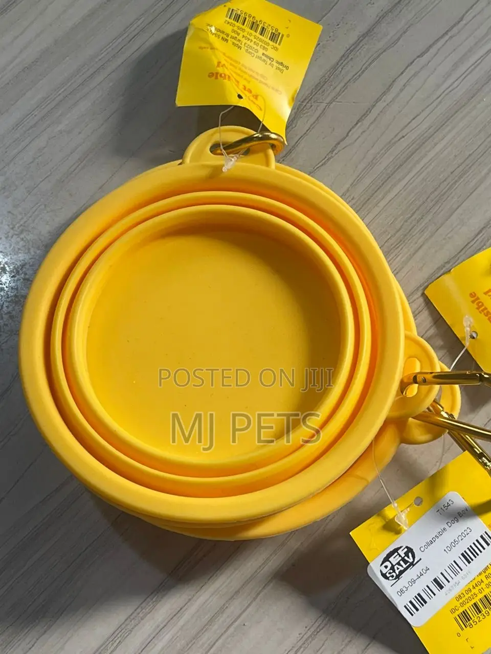 Plastic Carry Along and Travel Bowl for Dogs
