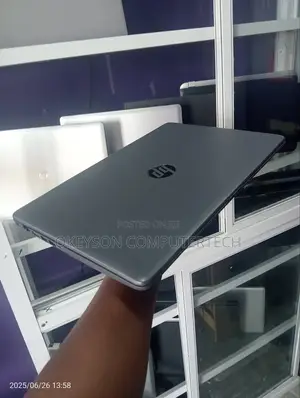 Laptop HP 240 G7 8GB Intel HDD 500GB