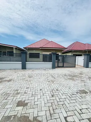 2bdrm House in Tema Community 25, Sakumono for sale