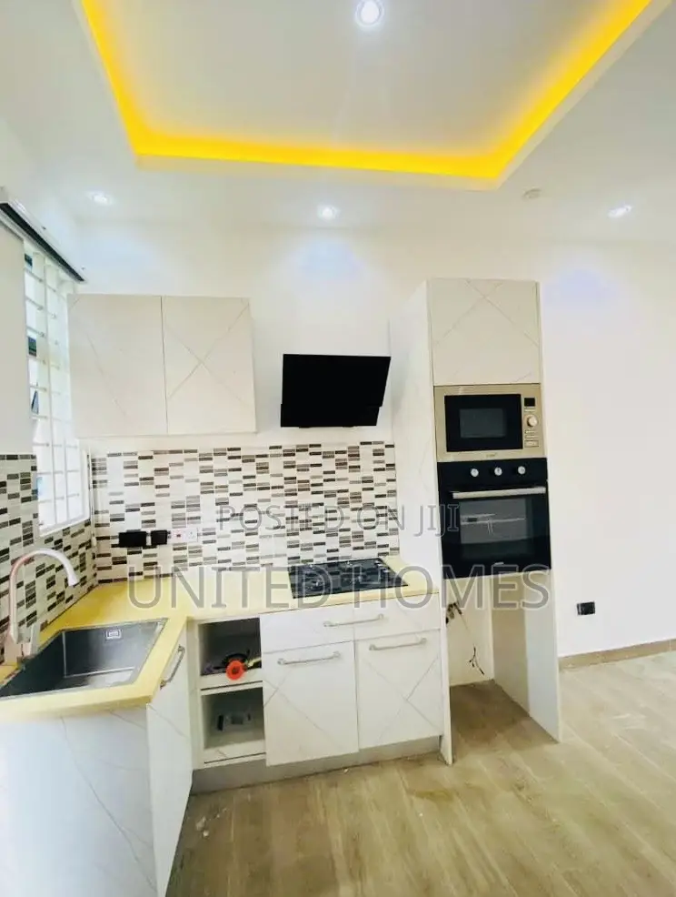 2bdrm House in Adjiriganor for rent