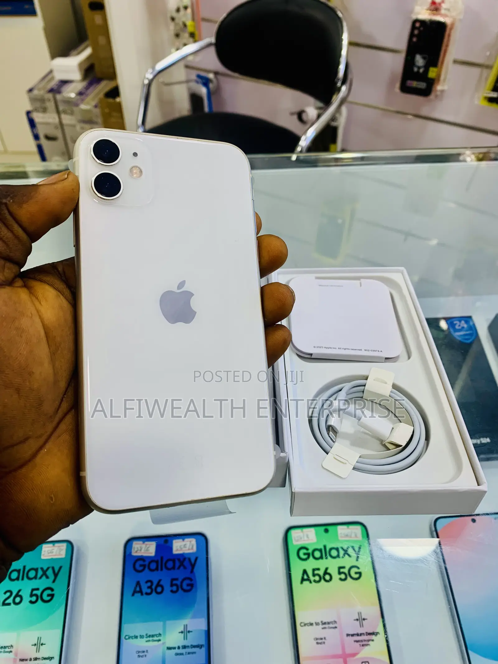 Apple iPhone 11 64 GB Silver