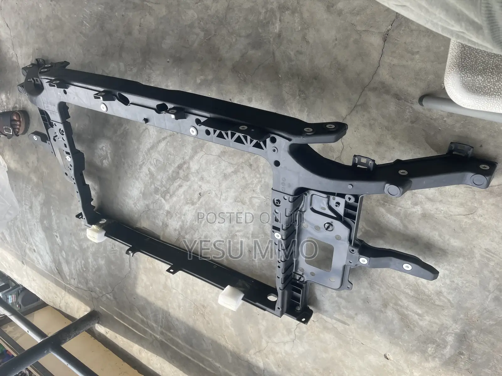 Kona 2018 Radiator Support