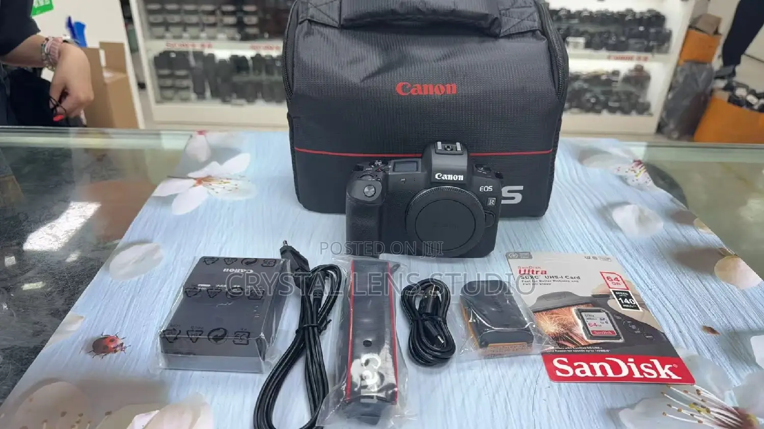 99% New Canon R With Accessories