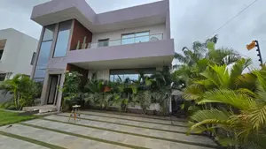 4bdrm House in Accra Metropolitan for sale