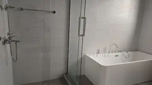 4bdrm House in Accra Metropolitan for sale