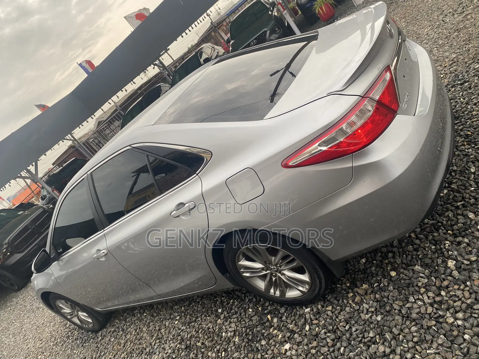 Toyota Camry SE 4dr Sedan (2.5L 4cyl 6A) 2016 Silver