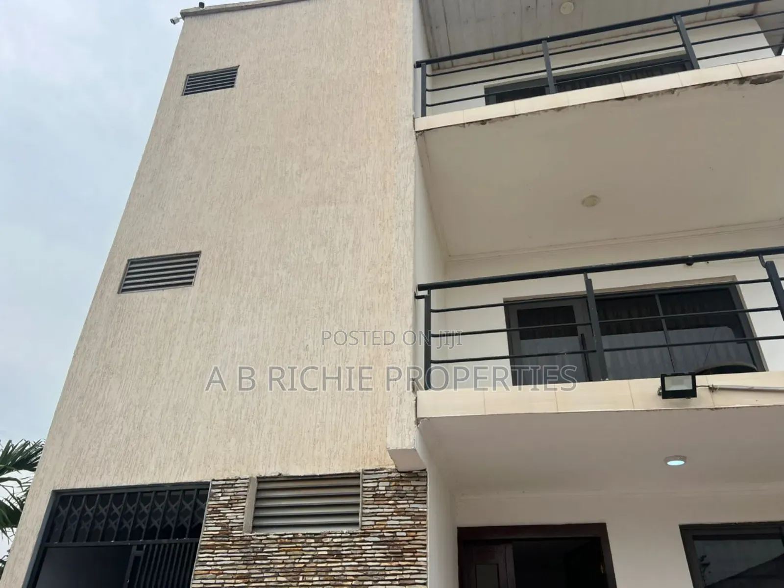 Furnished 3bdrm Apartment in Ab Richie Properties, Parakuo Estate