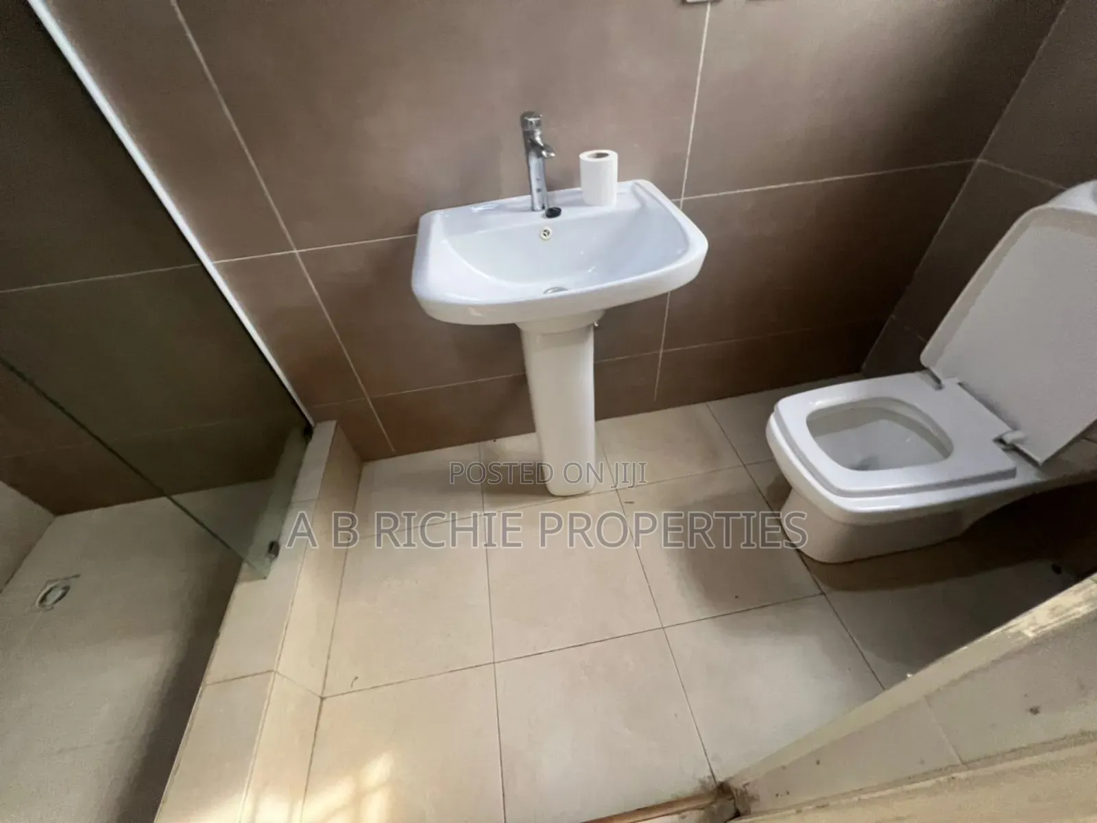 Furnished 3bdrm Apartment in Ab Richie Properties, Parakuo Estate