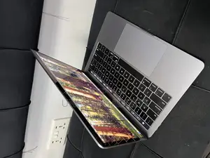 Laptop Apple MacBook Pro 2019 8GB Intel Core i5 SSD 256GB