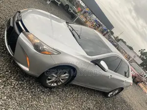 Toyota Camry SE 4dr Sedan (2.5L 4cyl 6A) 2016 Silver