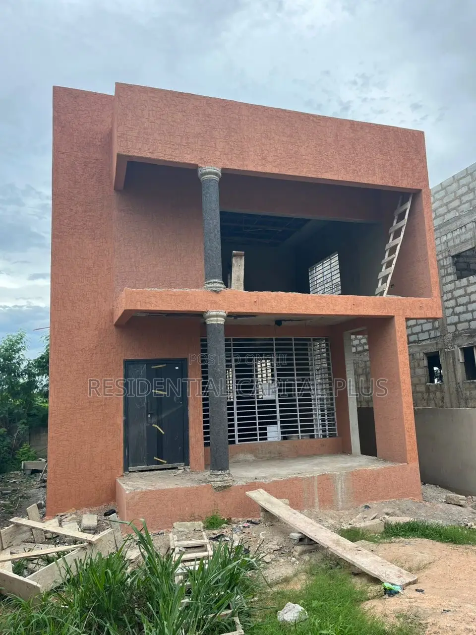3bdrm Duplex in Ofaakor, Kasoa for sale