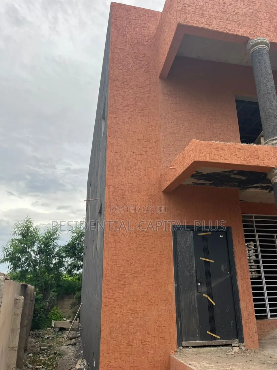 3bdrm Duplex in Ofaakor, Kasoa for sale