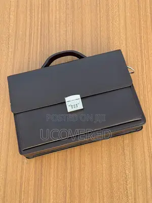 Briefcases for Business Men Leather Locking Laptop Bag