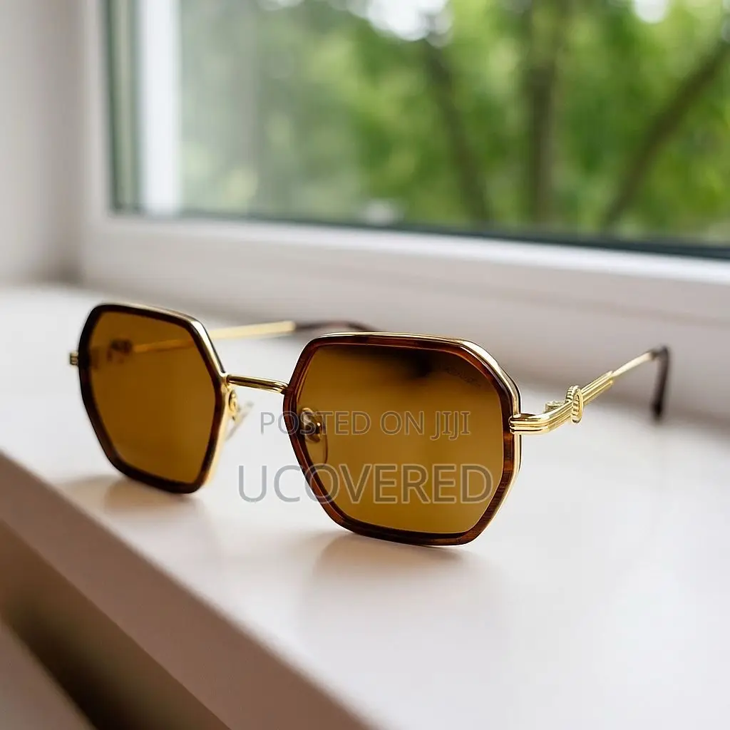 Designer Square Shaped Sunglasses Eyewear Kit
