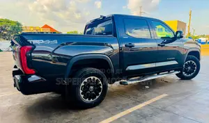 Toyota Tundra Limited CrewMax 5.5' Bed 2024 Black