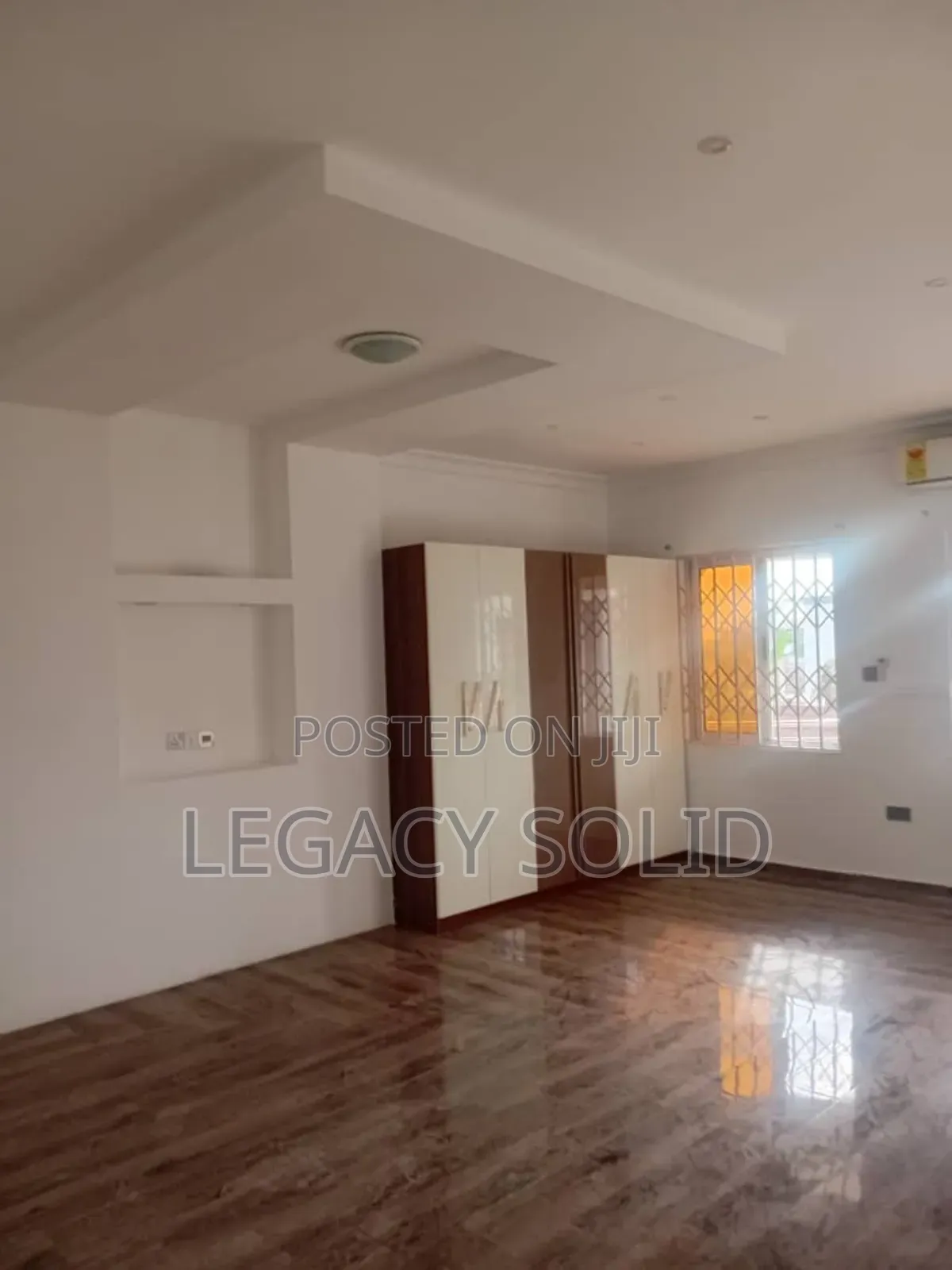 5bdrm Penthouse in 𝙻𝚎𝚐𝚊𝚌𝚢 𝚜𝚘𝚕𝚒𝚍 𝚛𝚎𝚊𝚕, New Town for rent