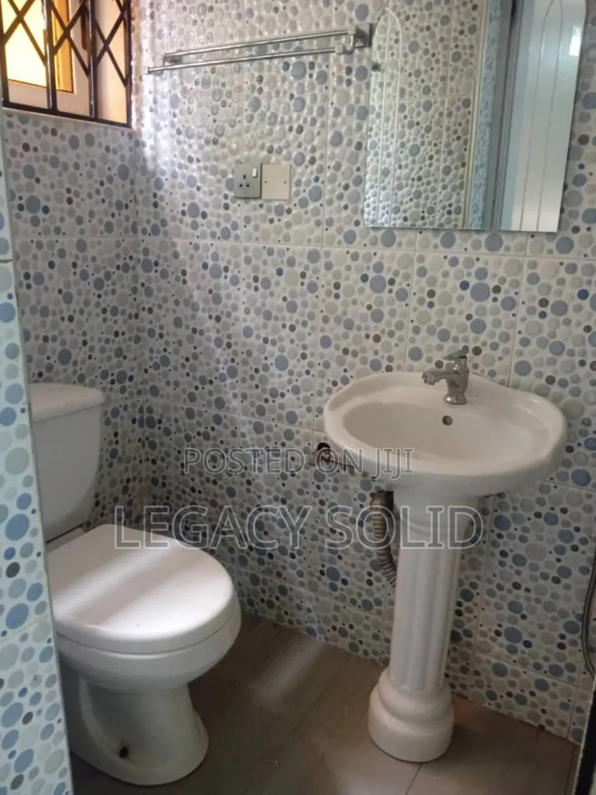 5bdrm Penthouse in 𝙻𝚎𝚐𝚊𝚌𝚢 𝚜𝚘𝚕𝚒𝚍 𝚛𝚎𝚊𝚕, New Town for rent