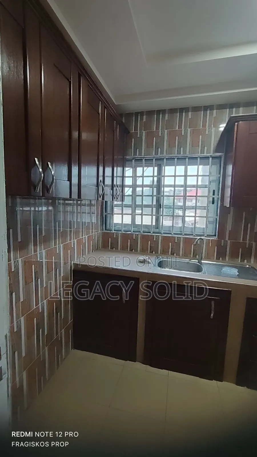 5bdrm Penthouse in 𝙻𝚎𝚐𝚊𝚌𝚢 𝚜𝚘𝚕𝚒𝚍 𝚛𝚎𝚊𝚕, New Town for rent