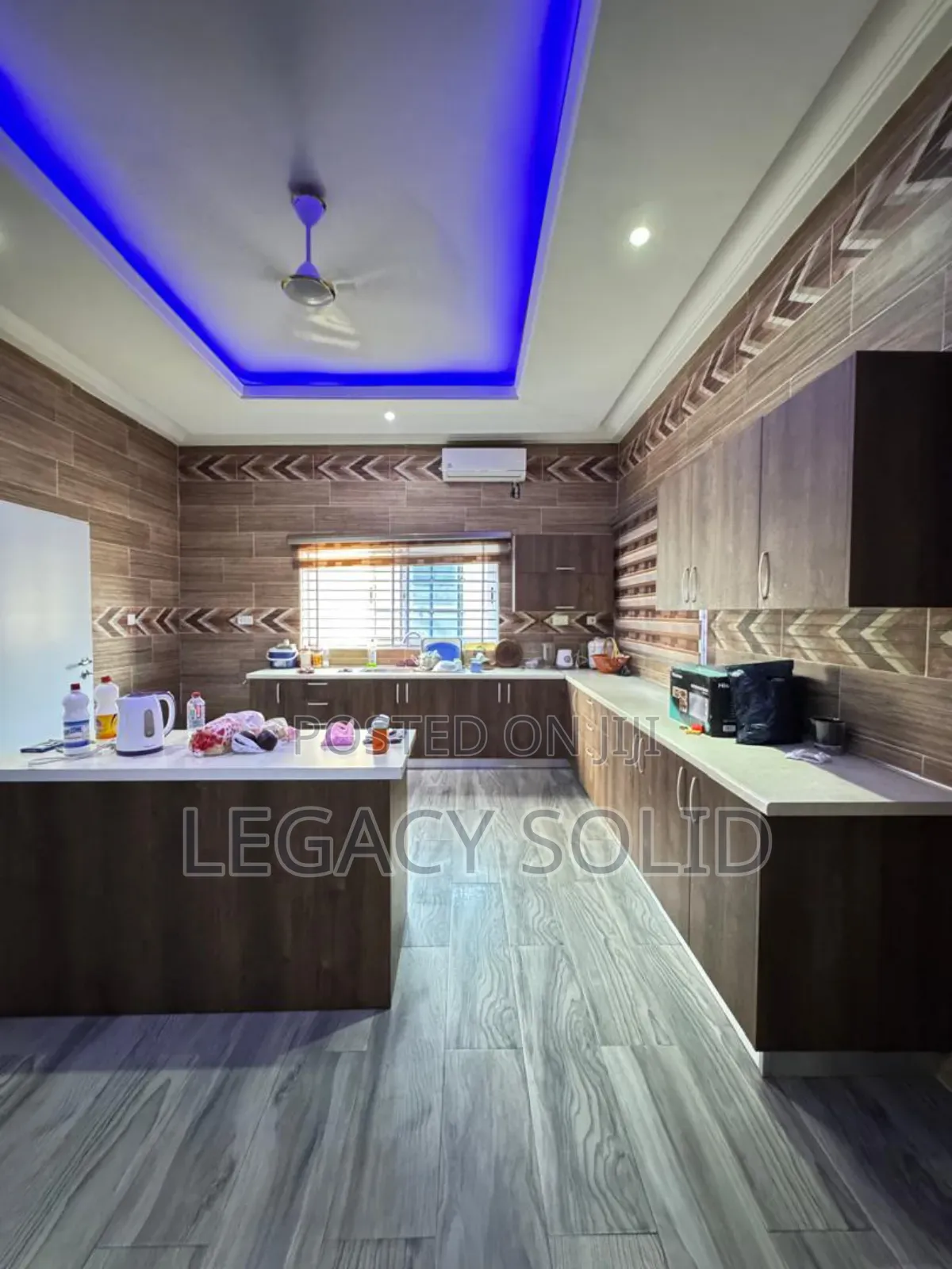 5bdrm Penthouse in 𝙻𝚎𝚐𝚊𝚌𝚢 𝚜𝚘𝚕𝚒𝚍 𝚛𝚎𝚊𝚕, New Town for rent