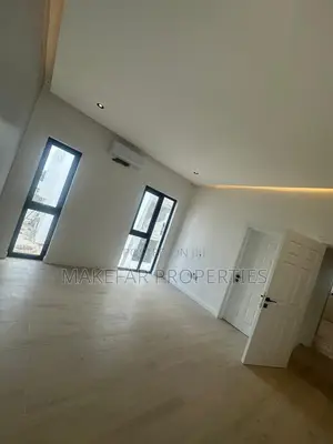 4bdrm House in Dzorwulu for sale