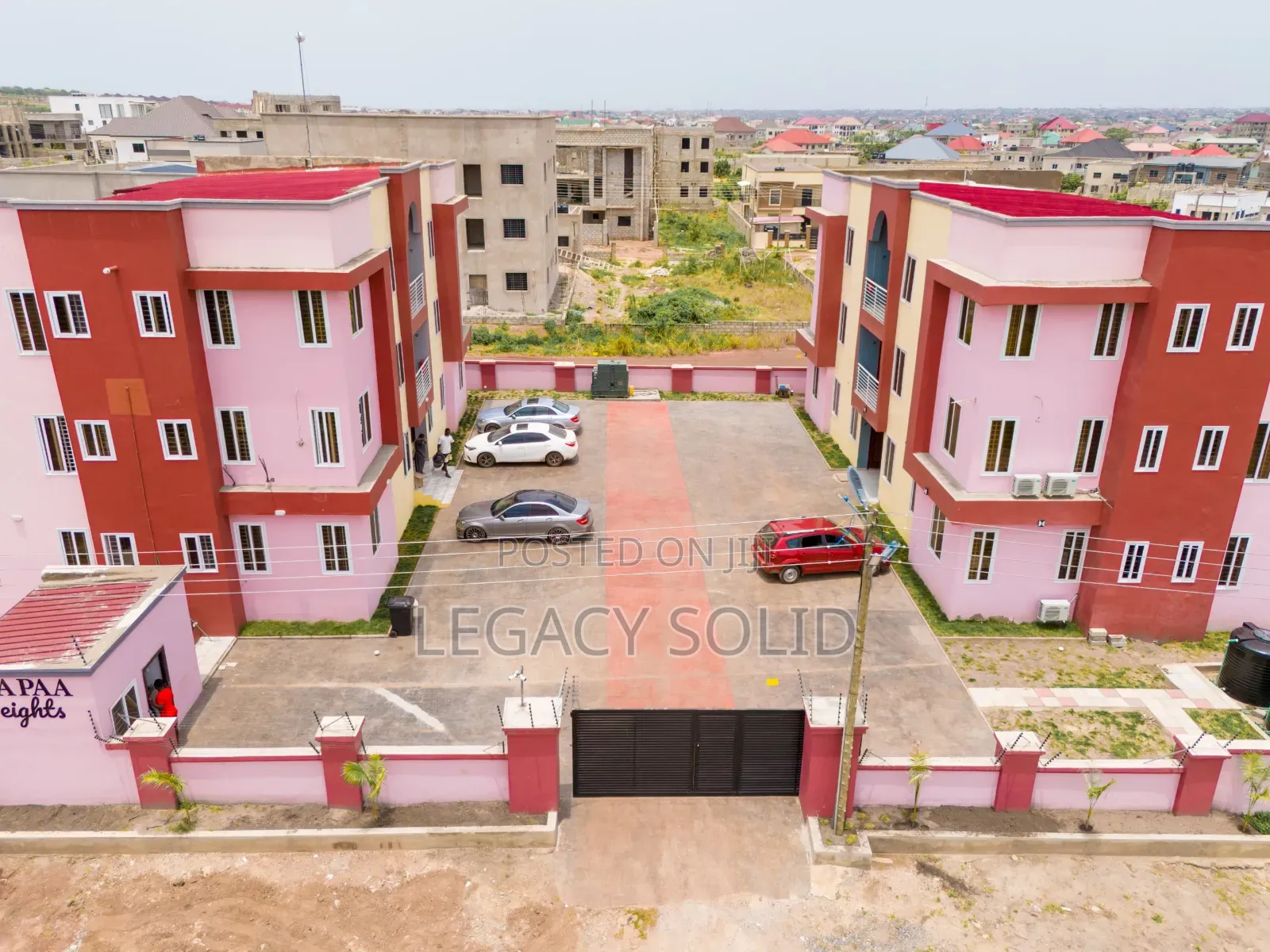 2bdrm Apartment in 𝙻𝚎𝚐𝚊𝚌𝚢 𝚜𝚘𝚕𝚒𝚍 𝚛𝚎𝚊𝚕, Lake Side Estate for rent