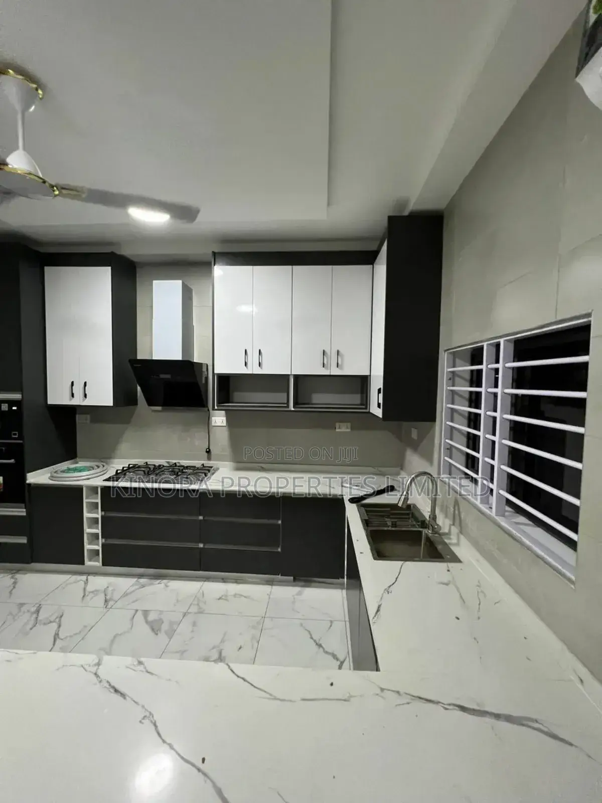 4bdrm Townhouse/Terrace in Mile 7 Park for sale