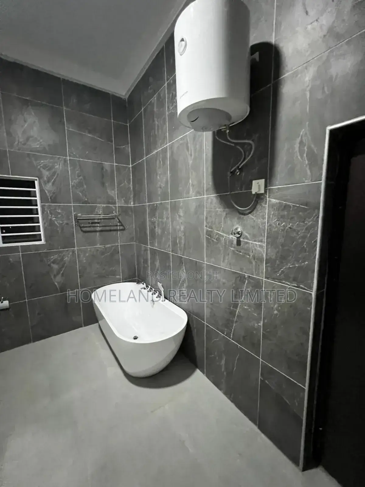 4bdrm Townhouse/Terrace in Mile 7 Park for sale