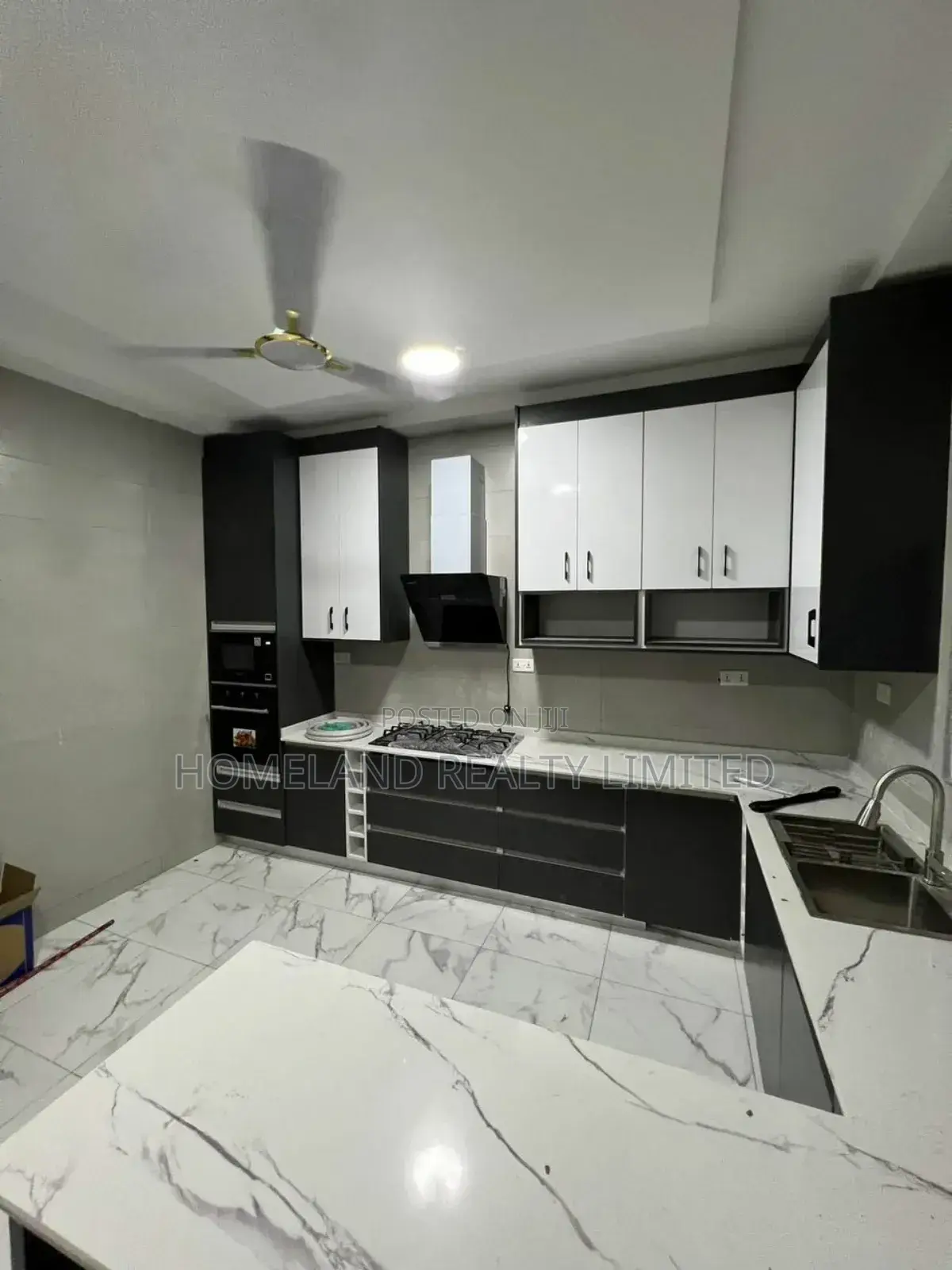4bdrm Townhouse/Terrace in Mile 7 Park for sale