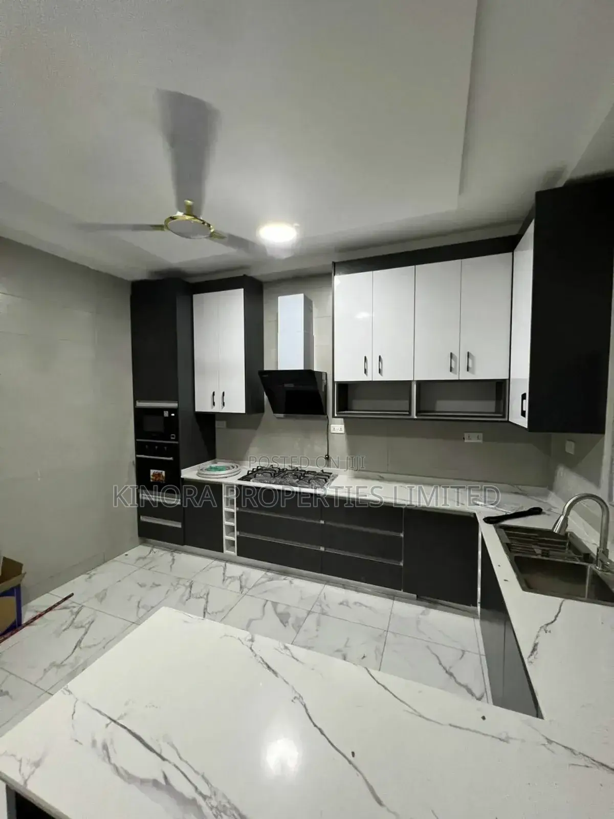 4bdrm Townhouse/Terrace in Mile 7 Park for sale
