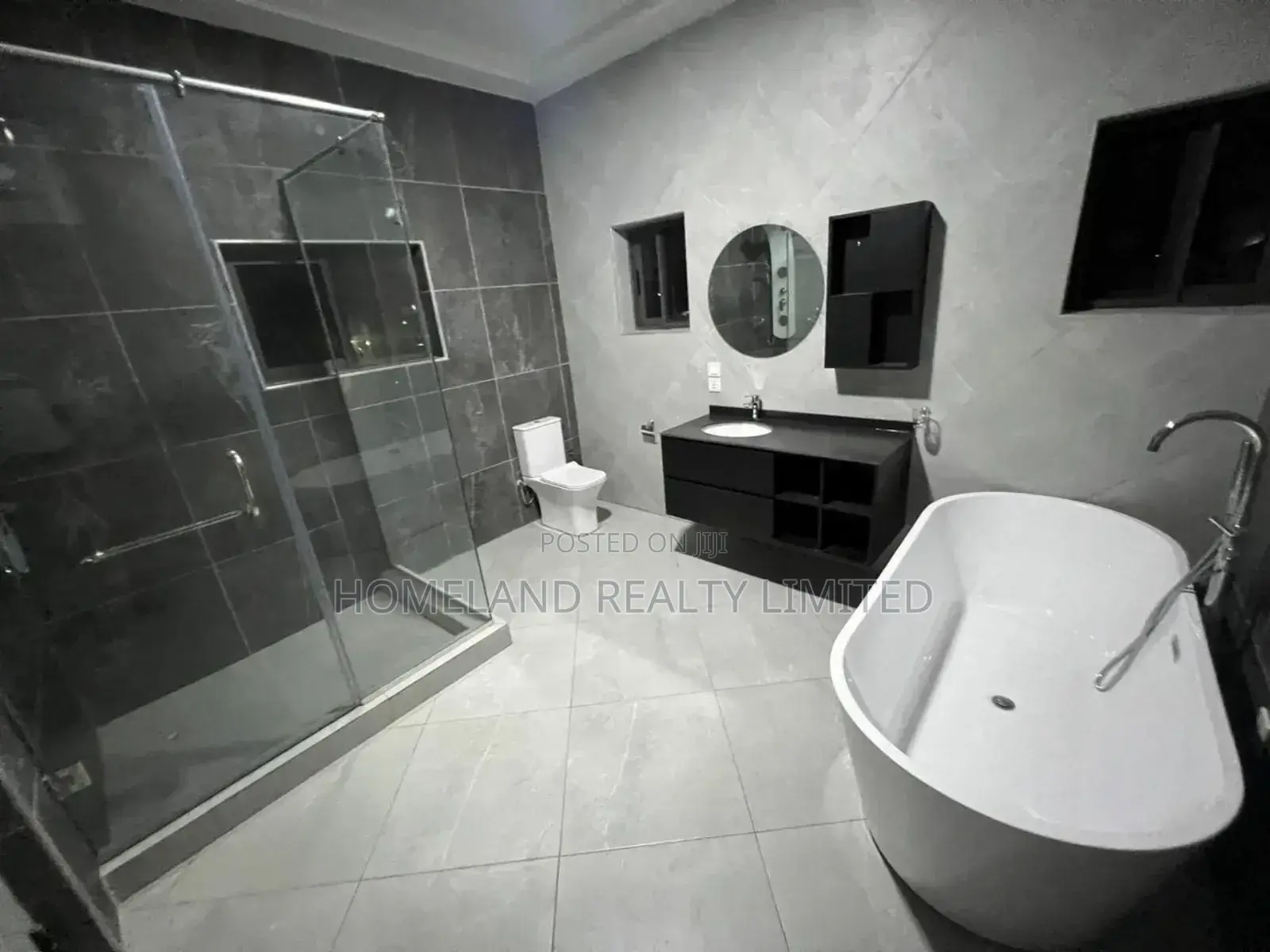 4bdrm Townhouse/Terrace in Mile 7 Park for sale